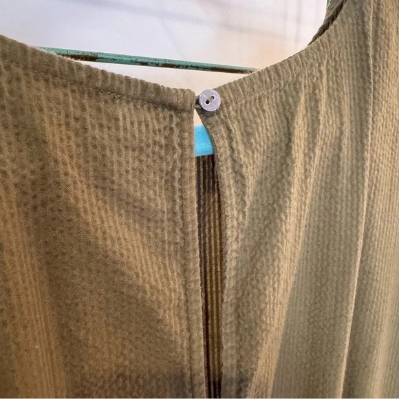 Lovely Green Seersucker Madewell Long Plus Size Dress - Picture 5 of 10